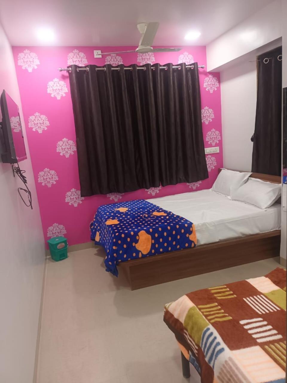 Amrit Guest House Pune Ngoại thất bức ảnh
